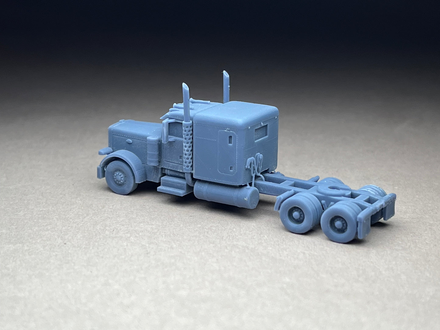 UNPAINTED N Scale (1:160 or 12mm) p379, Long nose, Flattop sleeper , 265 wheelbase, straight stacks - NOT a toy!