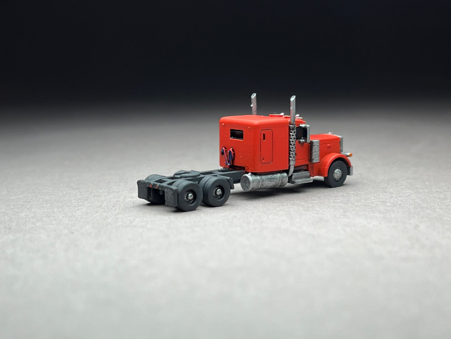 Z Scale (1:220) UNPAINTED p379, Long nose, Flattop sleeper, 265 wheelbase, straight stacks - NOT a toy!