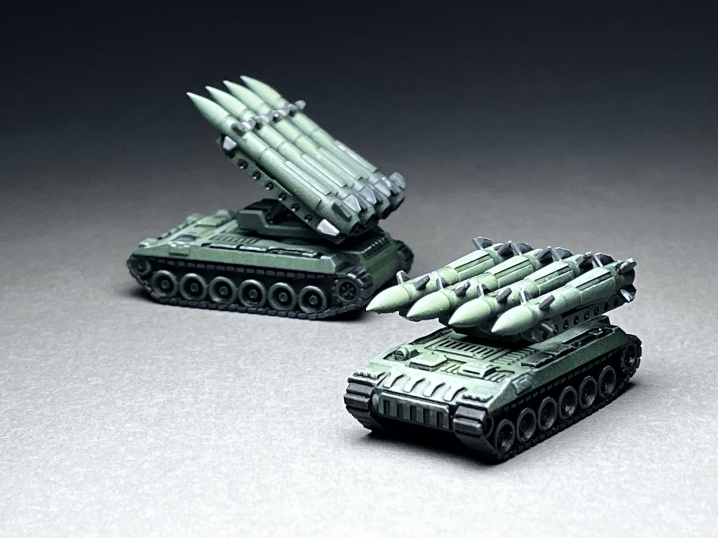 6-8mm scale - Heavy Rocket Artillery (lower or raised rack) - UNPAINTED, This is NOT a toy!
