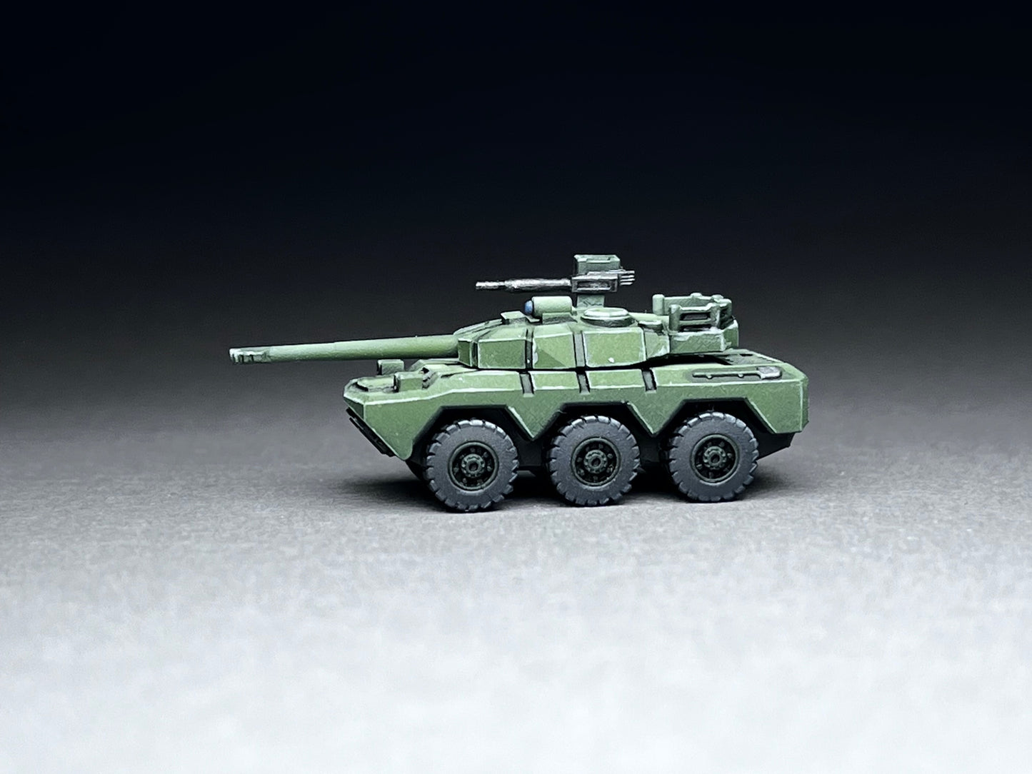 6-8mm scale - AFV "Dingo" - Armored Fighting Vehicle, Armored Car - Varian without skirts- UNPAINTED, This is NOT a toy!