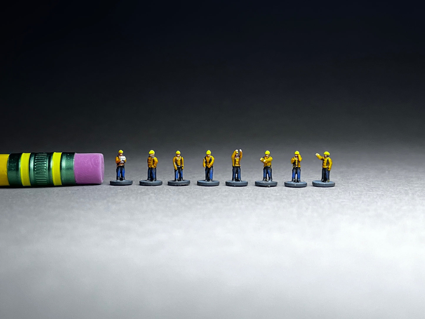 24x 6mm Service Engineers (Hardhats) + 5 hex bases, 8 distinct poses, figures come removed from supports, UNPAINTED, not a toy!