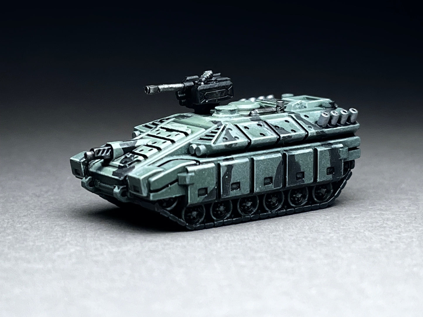 10mm scale - APC/IFV skirted with Autocanon - Unpainted, This is Not a toy!