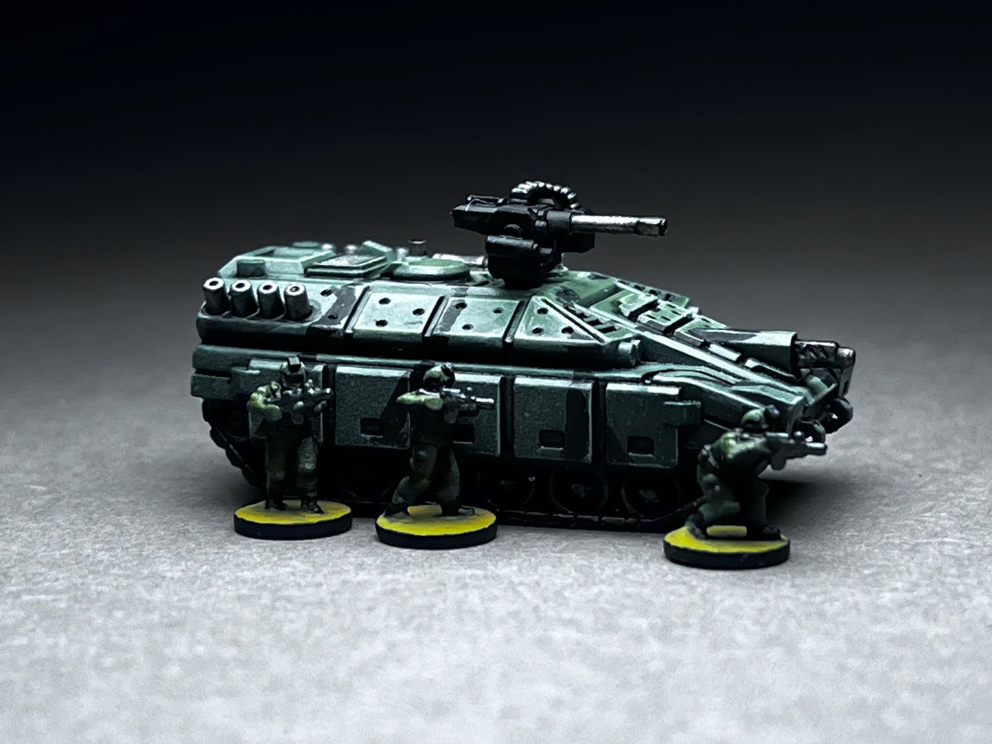 10mm scale - APC/IFV skirted with Autocanon - Unpainted, This is Not a toy!