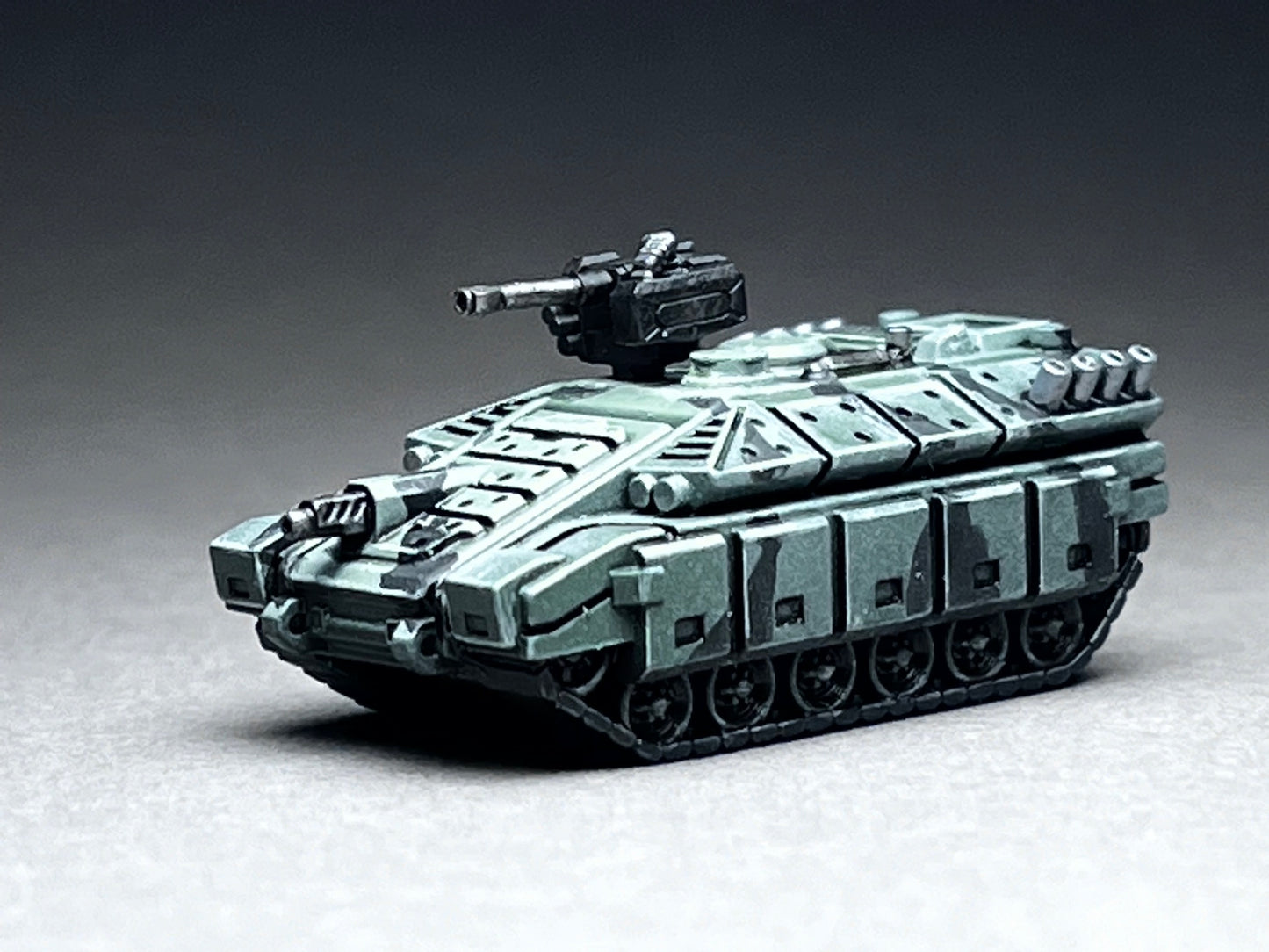 10mm scale - APC/IFV skirted with Autocanon - Unpainted, This is Not a toy!