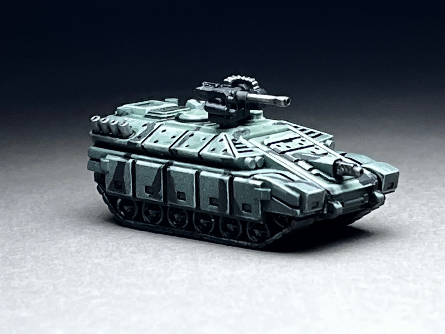 10mm scale - APC/IFV skirted with Autocanon - Unpainted, This is Not a toy!