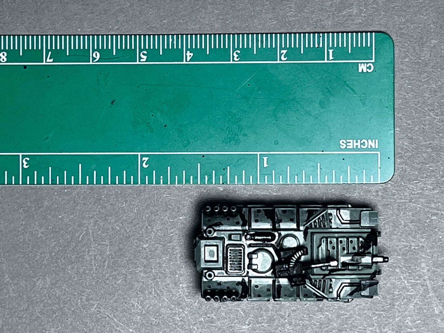10mm scale - APC/IFV skirted with Autocanon - Unpainted, This is Not a toy!