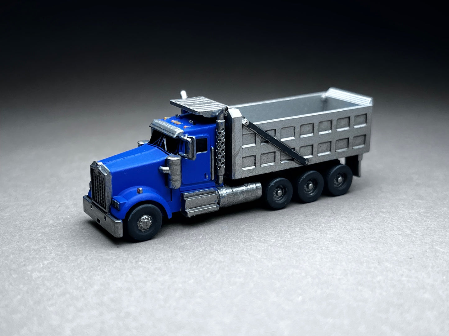 UNPAINTED N Scale (1:160 or 12mm) W900 Dump Truck - NOT A TOY