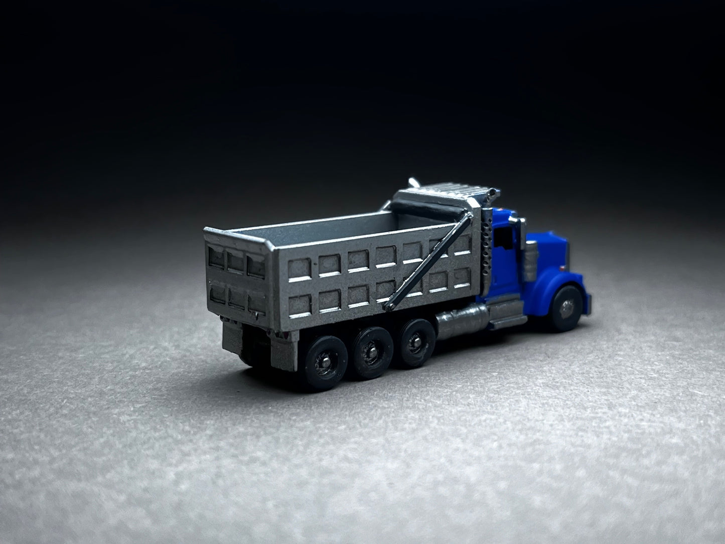 UNPAINTED N Scale (1:160 or 12mm) W900 Dump Truck - NOT A TOY