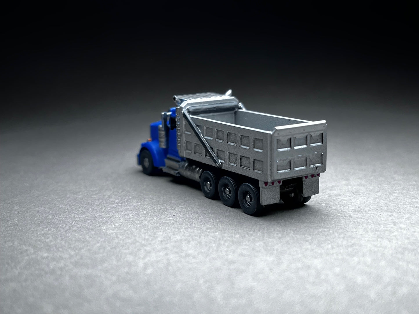 UNPAINTED N Scale (1:160 or 12mm) W900 Dump Truck - NOT A TOY