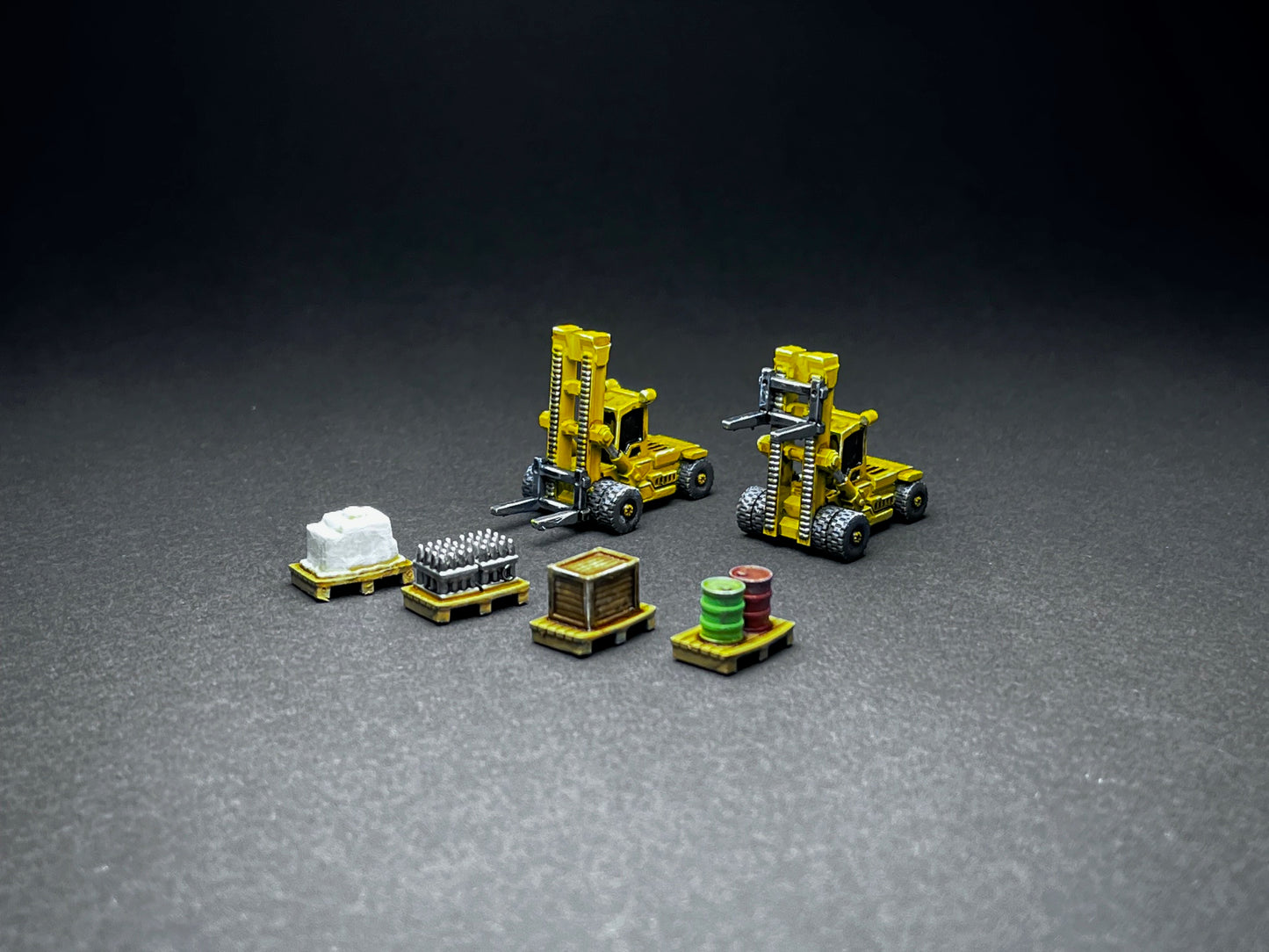 UNPAINTED N Scale (1:160 or 12mm) Two (2) Industrial Large Forklift trucks with 4 loads - NOT A TOY