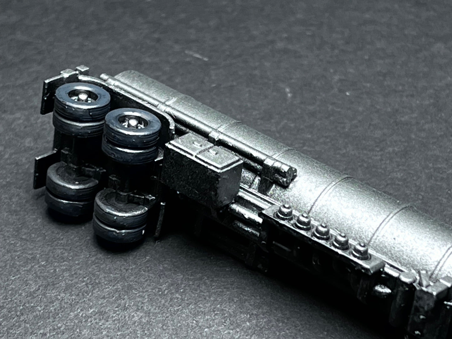 UNPAINTED N Scale (1:160 or 12mm) Fuel Tanker Trailer (trailer only) - NOT A TOY