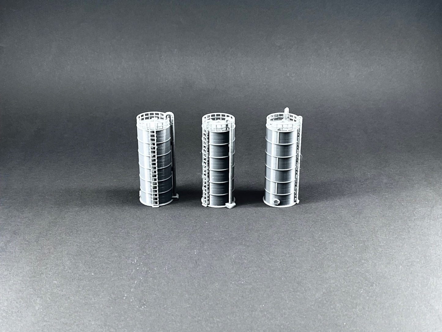 UNPAINTED N Scale (1:160 or 12mm) Three (x3) Oil Storage Tanks - NOT A TOY