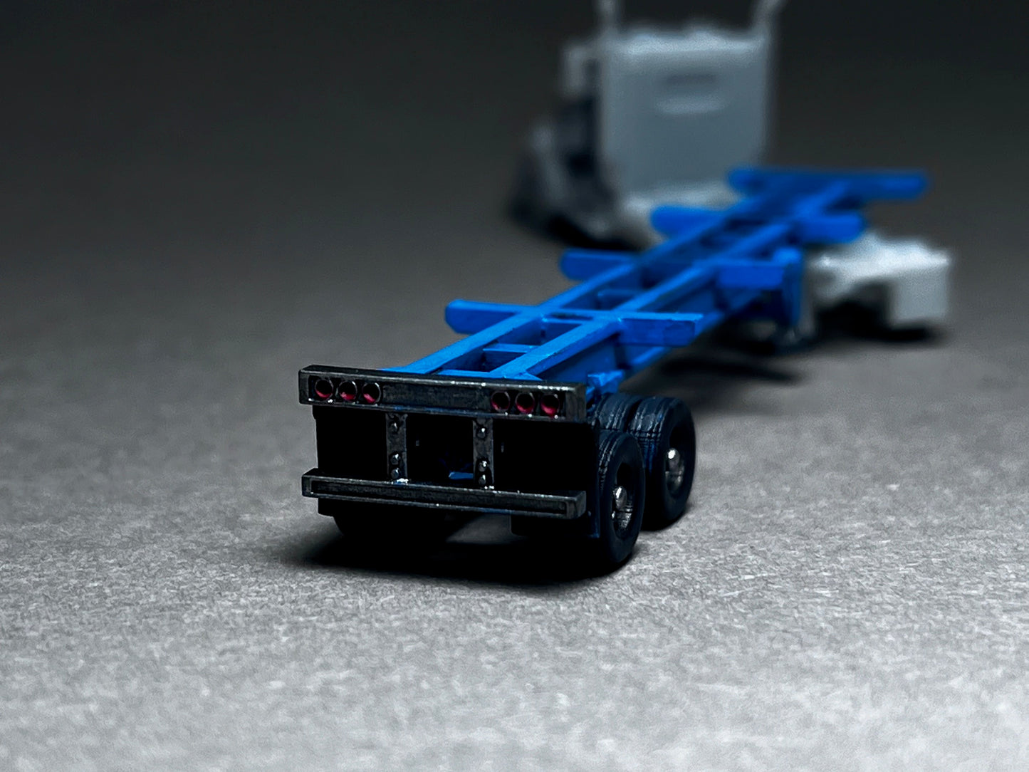 UNPAINTED N Scale (1:160 or 12mm) 40' Chassis Container Trailer in-transit landing gear (trailer only, no truck!) - NOT A TOY