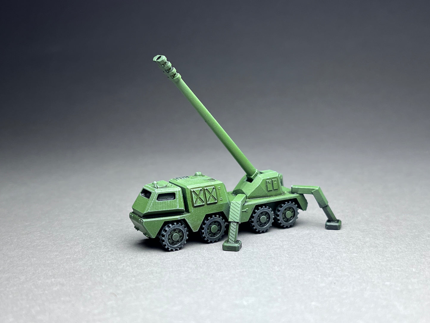 6-8mm scale - Artillery 8x8 Truck- UNPAINTED, This is NOT a toy!