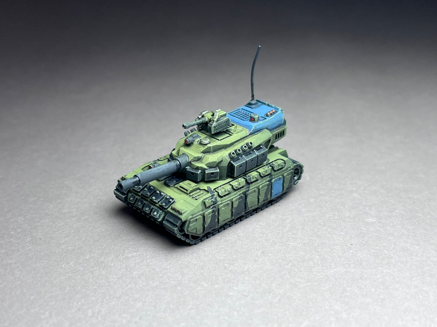 6-8mm scale - Oluja X Heavy Tank with flex autocanon - UNPAINTED, This is NOT a toy!