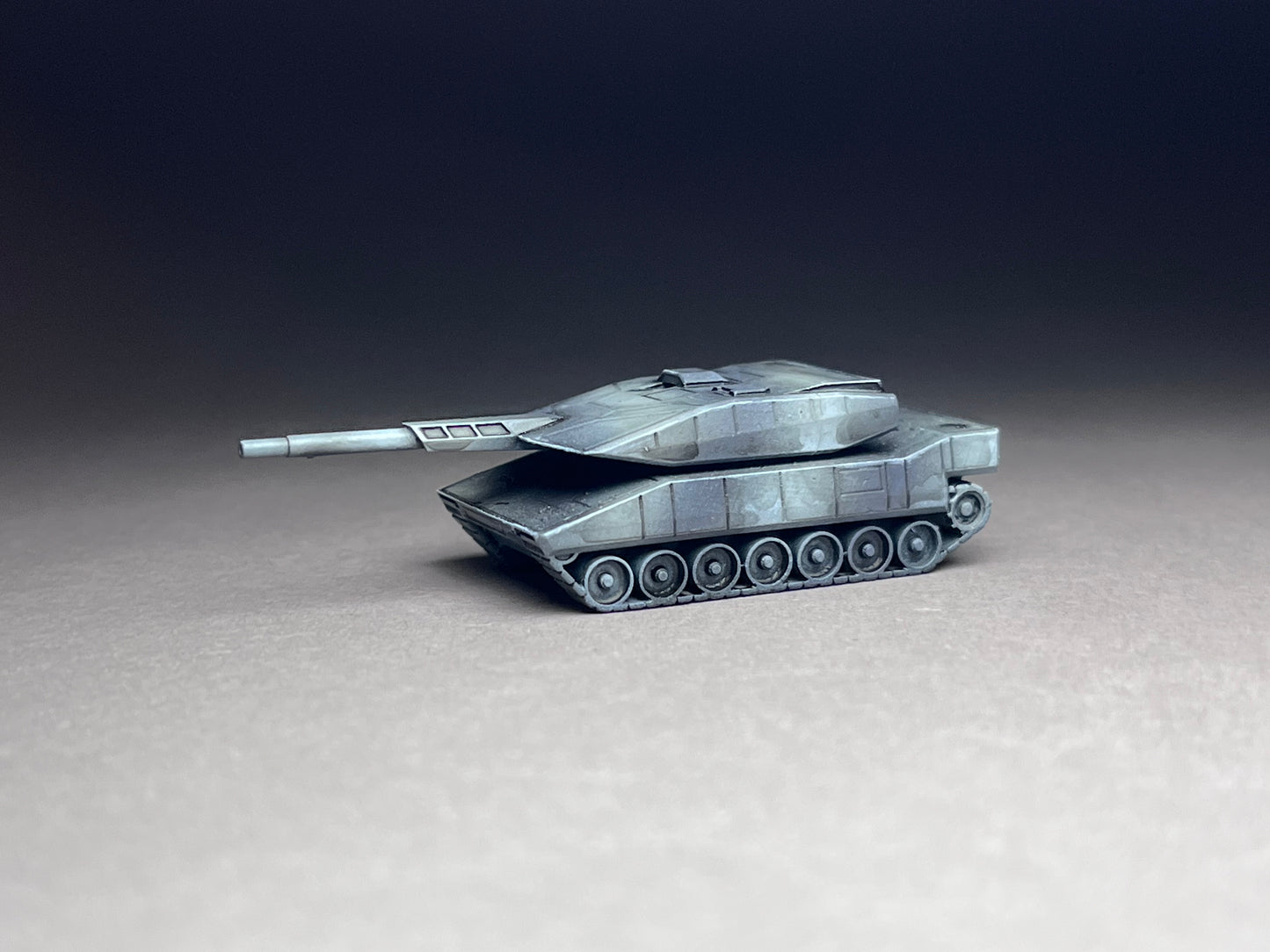6-8mm scale - Walther 51 MBT (Main Battle Tank)- UNPAINTED, This is NOT a toy!