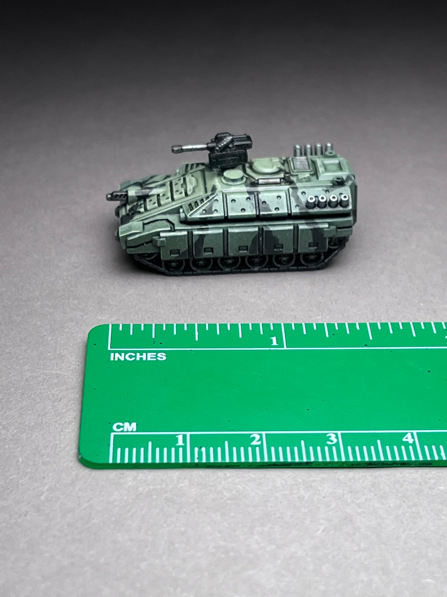 10mm scale - APC/IFV skirted with Autocanon - Unpainted, This is Not a toy!