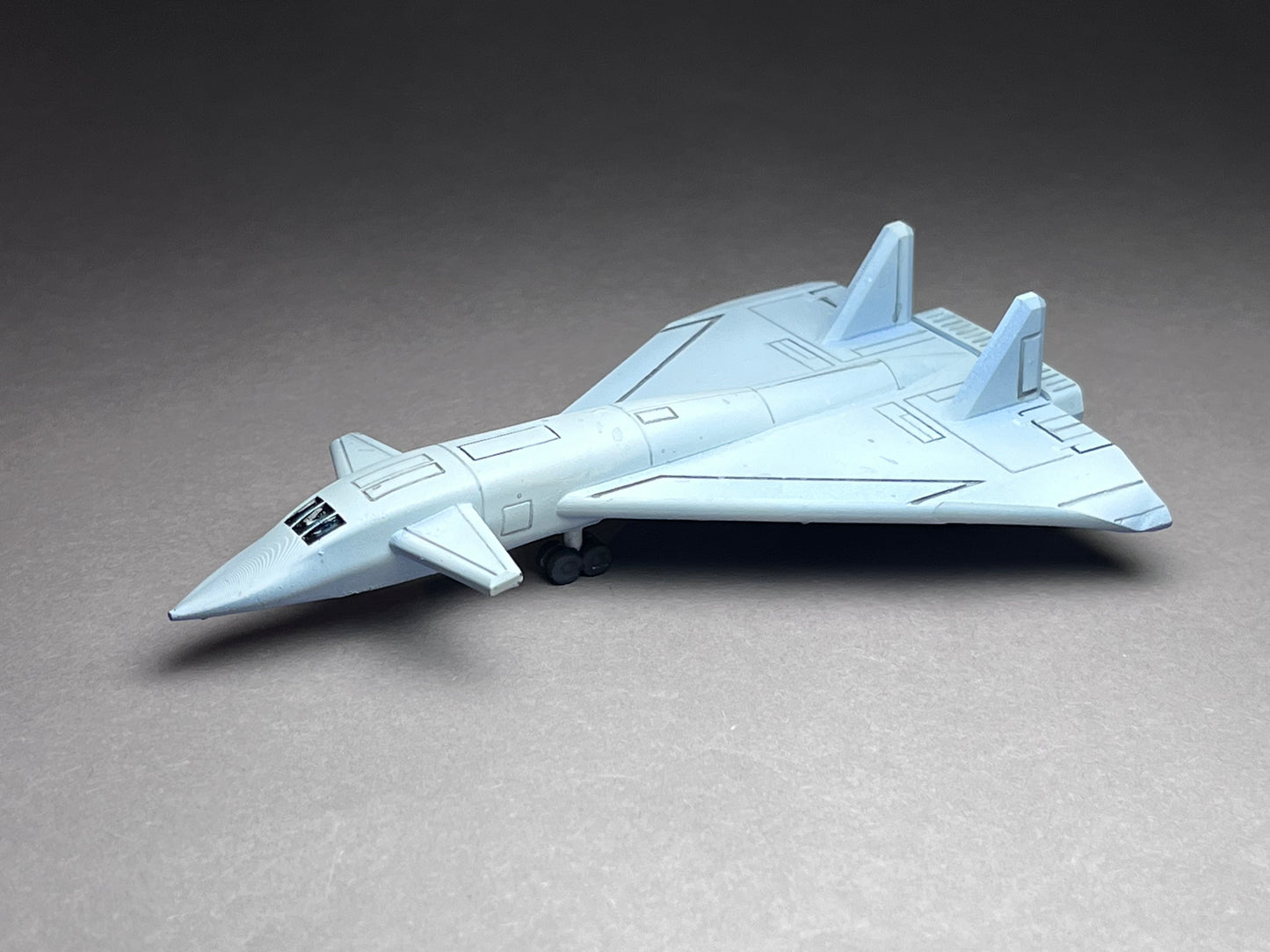 6-8mm scale - Hypersonic Bomber HSB-1 - extra large model 70mm x 105 mm, extra prep required- UNPAINTED, This is NOT a toy!