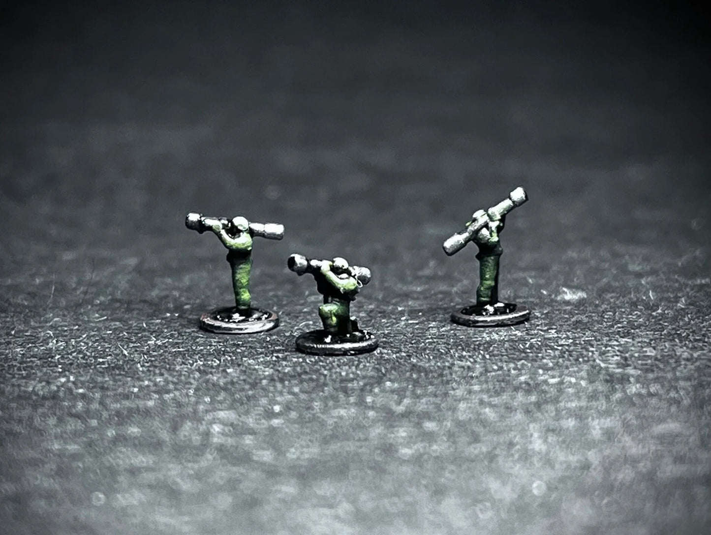 6mm scale - 20x 6mm HUNTER Platoon - MPADS, Stinger, observer, radio op (flex antenna) + bases - figures removed from supports, UNPAINTED, not a toy!