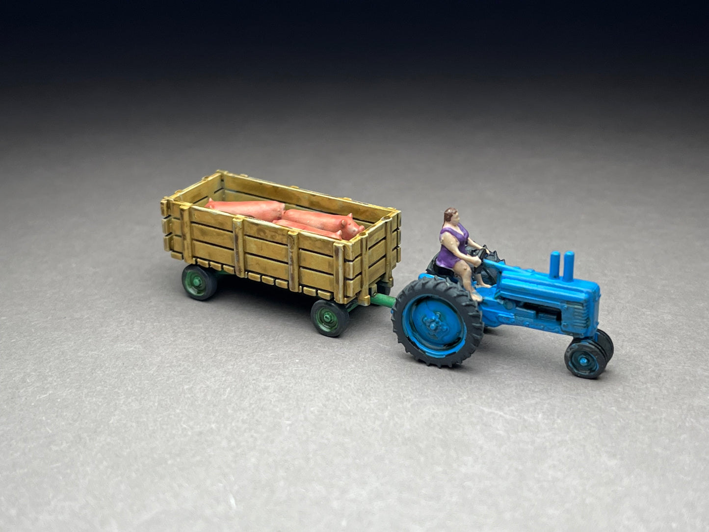UNPAINTED N Scale (1:160 or 12mm) A antique tractor Female driver w utility wagon and hogs - NOT A TOY
