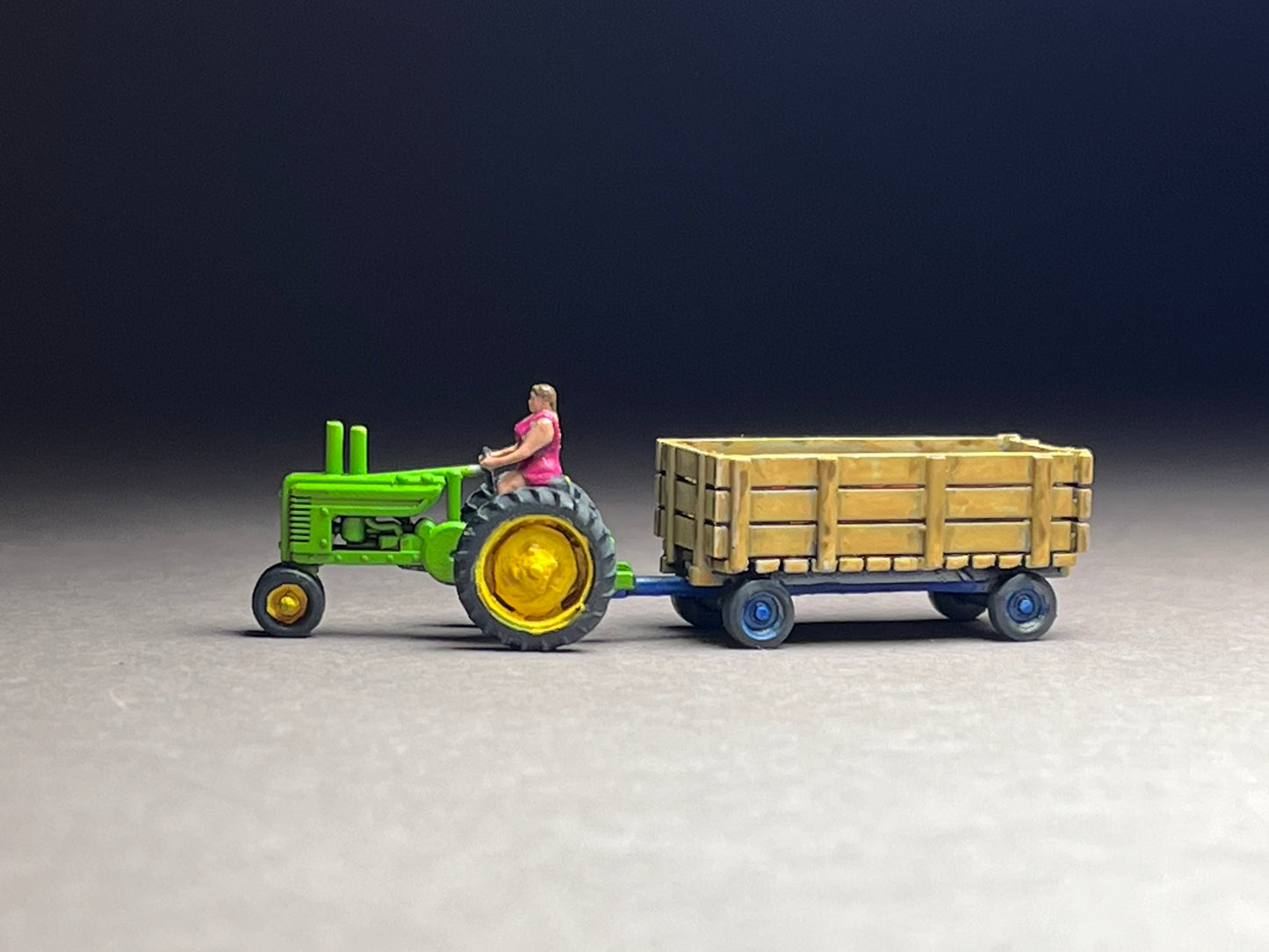 UNPAINTED N Scale (1:160 or 12mm) A antique tractor Female driver w utility wagon and hogs - NOT A TOY