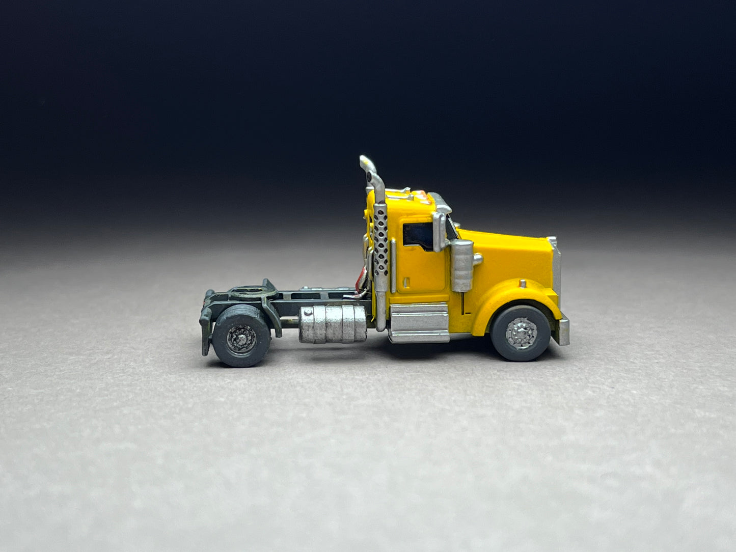 UNPAINTED N Scale (1:160 or 12mm)  American W900 LTL "Less Than Load" City Semi  - NOT A TOY