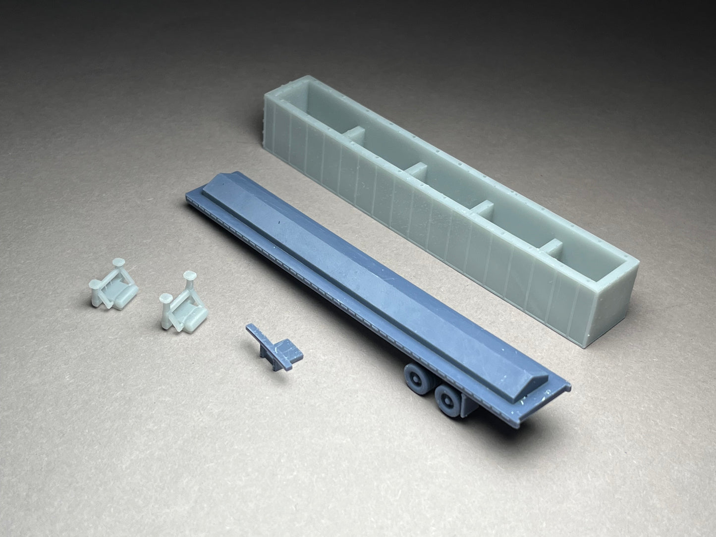UNPAINTED N Scale (1:160 or 12mm) One (1) 53 foot RoadMax Box Trailer with deployed/transit landing gear - NOT A TOY