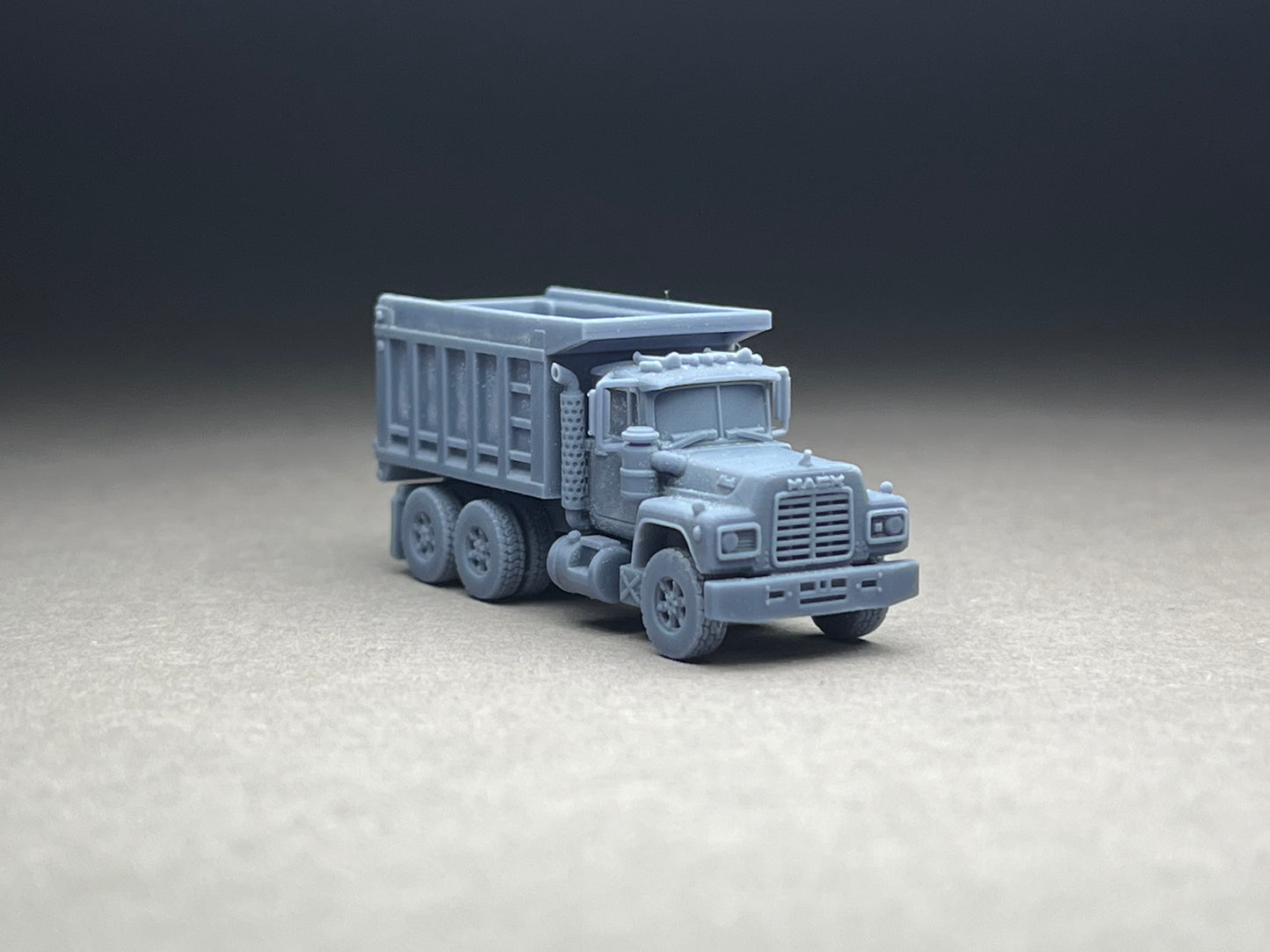 UNPAINTED N Scale (1:160 or 12mm)   Bulldog R Dump Twin axle conversion  - NOT A TOY
