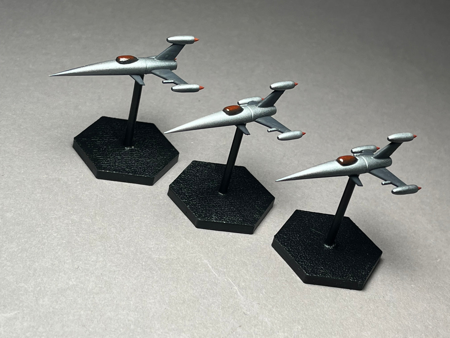 6-8mm scale - Retro Rocket v2, 40mm length, UNPAINTED, This is NOT a toy!