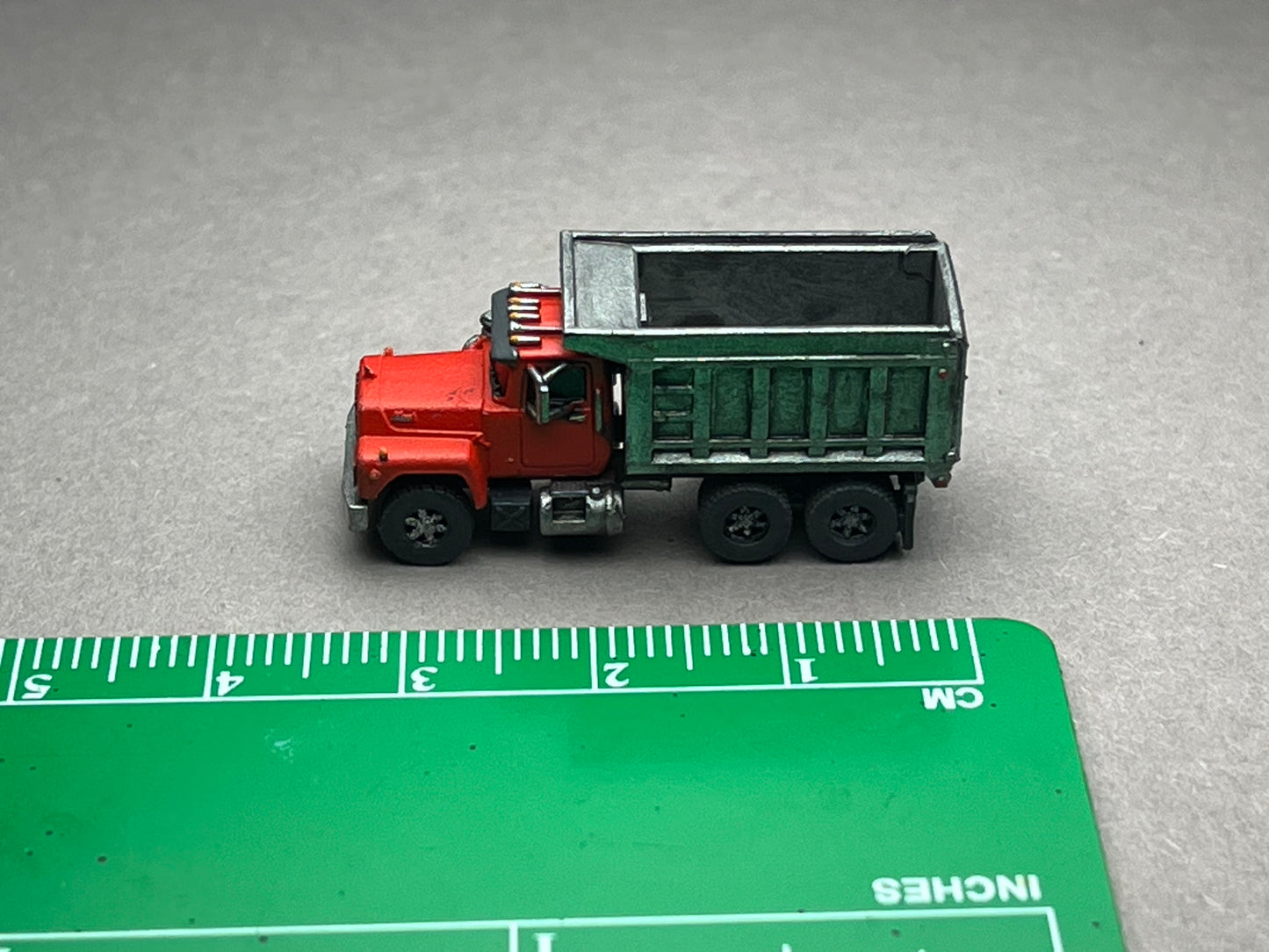 Z Scale (1:220) UNPAINTED One (1) American Bulldog Dump Truck TWIN axle - NOT a toy!