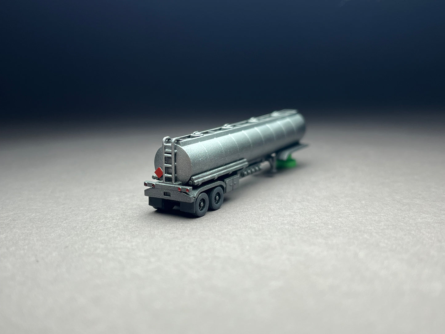 Z Scale (1:220) UNPAINTED One (1) Tanker Trailer - NOT a toy!