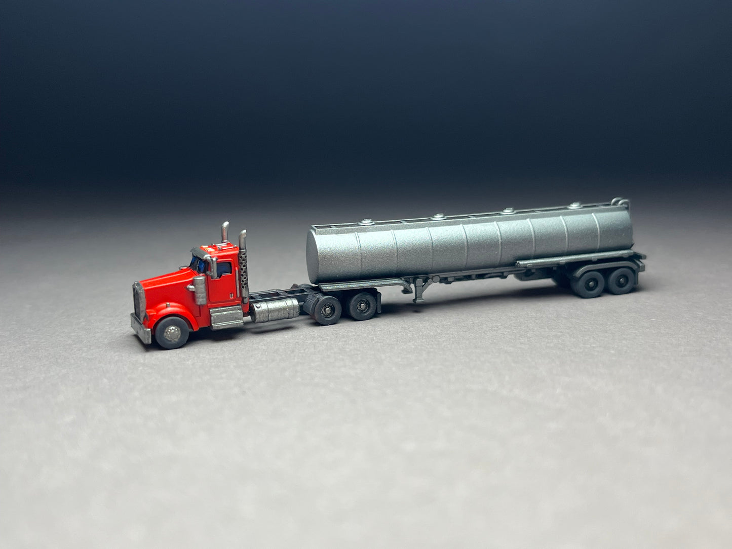 Z Scale (1:220) UNPAINTED One (1) Tanker Trailer - NOT a toy!