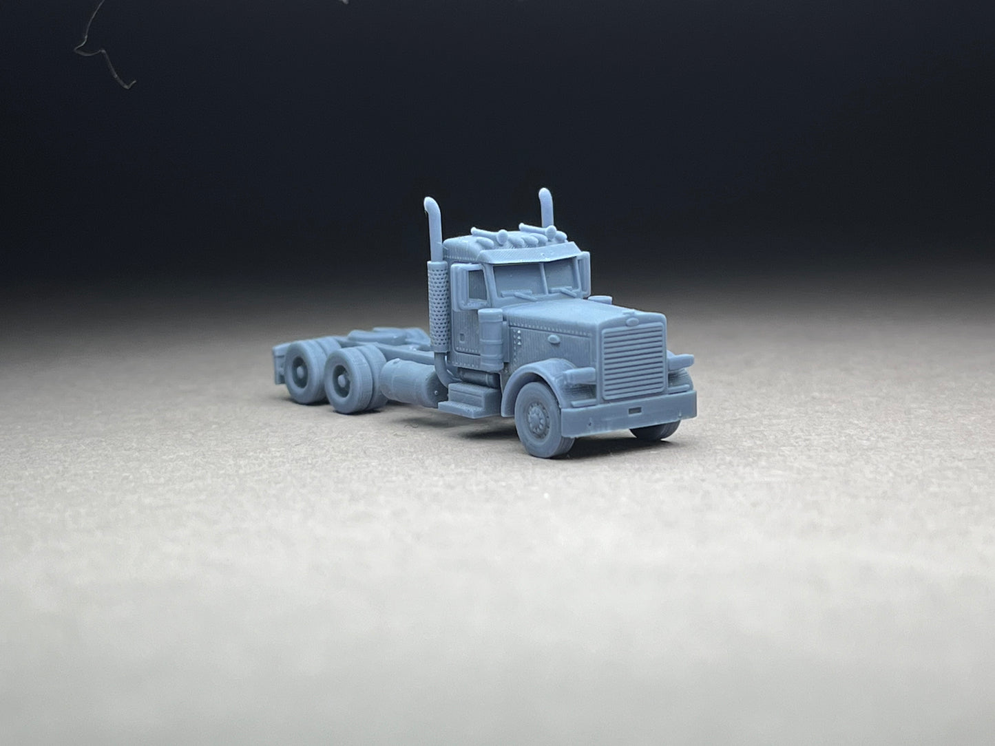 UNPAINTED N Scale (1:160 or 12mm) p379, Long nose, Daycab, Wheelbase 220, factory stacks - NOT a toy!