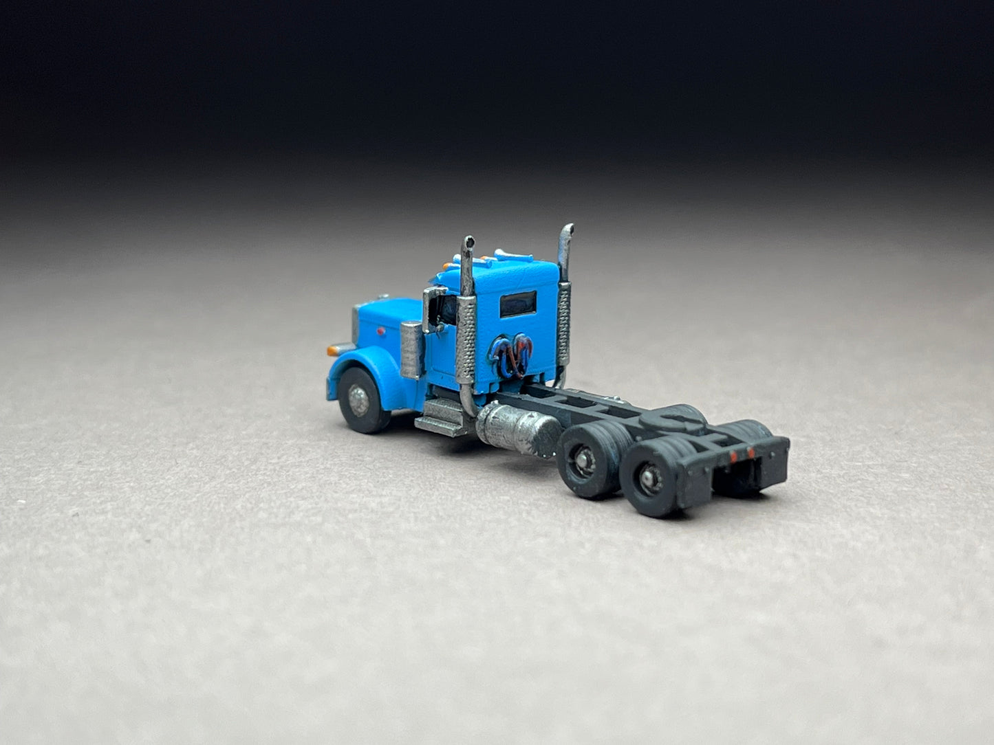 Z Scale (1:220) UNPAINTED p379, Long nose, Flattop sleeper, 265 wheelbase, straight stacks - NOT a toy! (Copy)