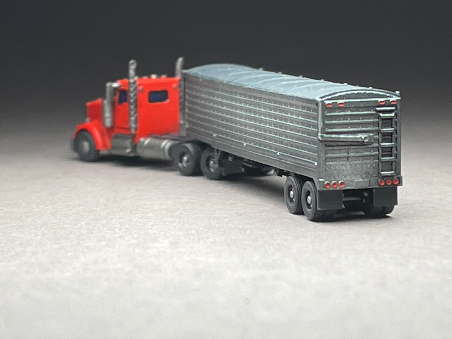 Z Scale (1:220) UNPAINTED One (1) Grain Trailer (Truck old separately) - NOT a toy!