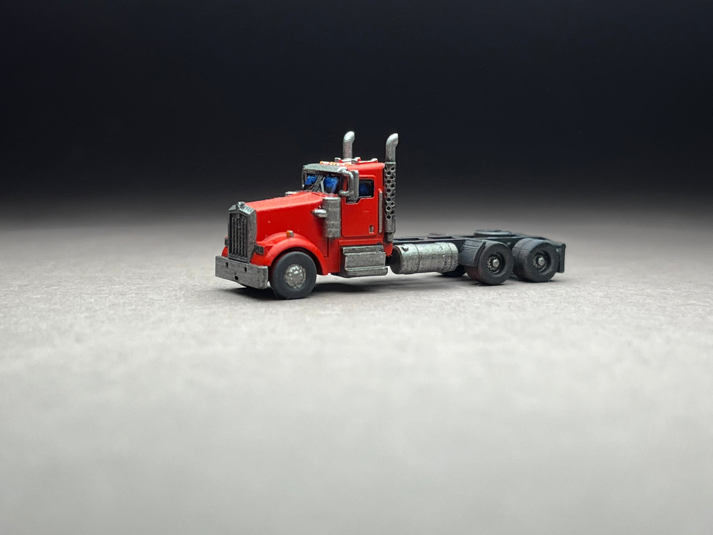 Z Scale (1:220) UNPAINTED One (1) American W900 Semi Truck - NOT a toy!