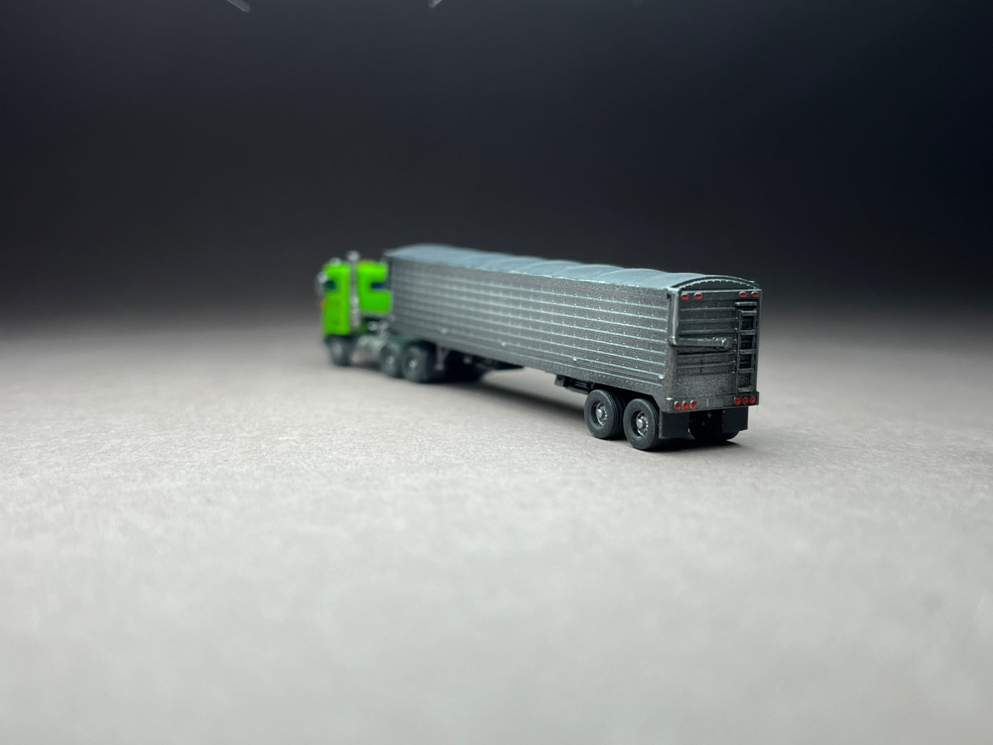 Z Scale (1:220) UNPAINTED One (1) Grain Trailer (Truck old separately) - NOT a toy!