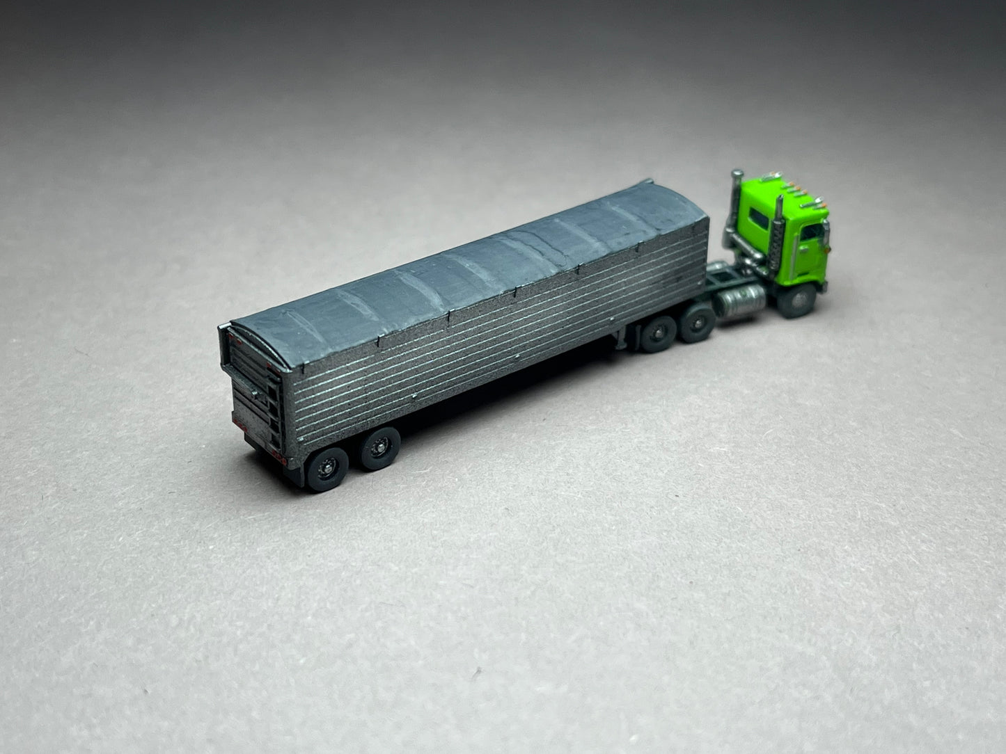 Z Scale (1:220) UNPAINTED One (1) Grain Trailer (Truck old separately) - NOT a toy!