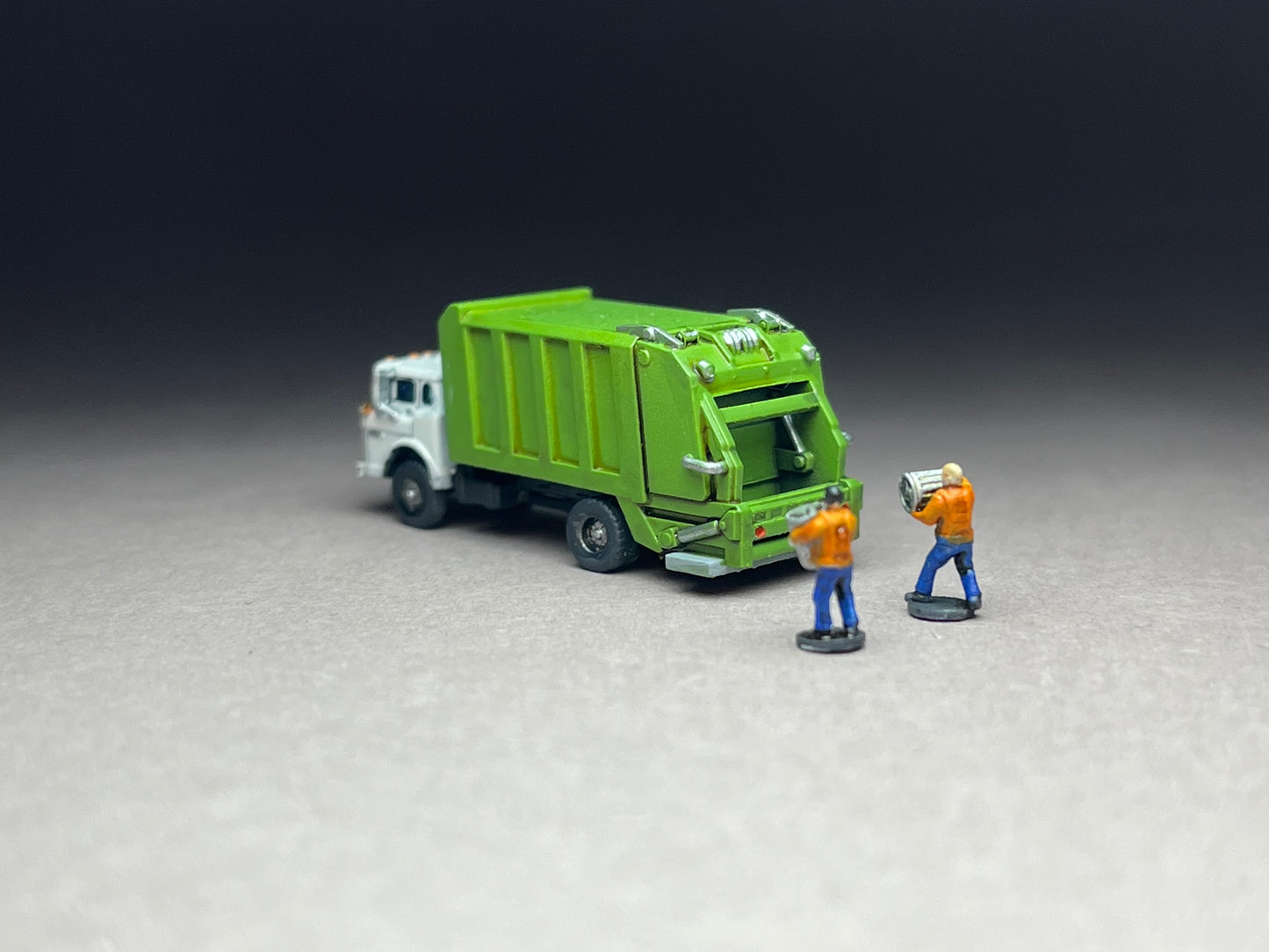 Z Scale (1:220) UNPAINTED One (1) C-series Garbage Truckl with Crew - NOT a toy!