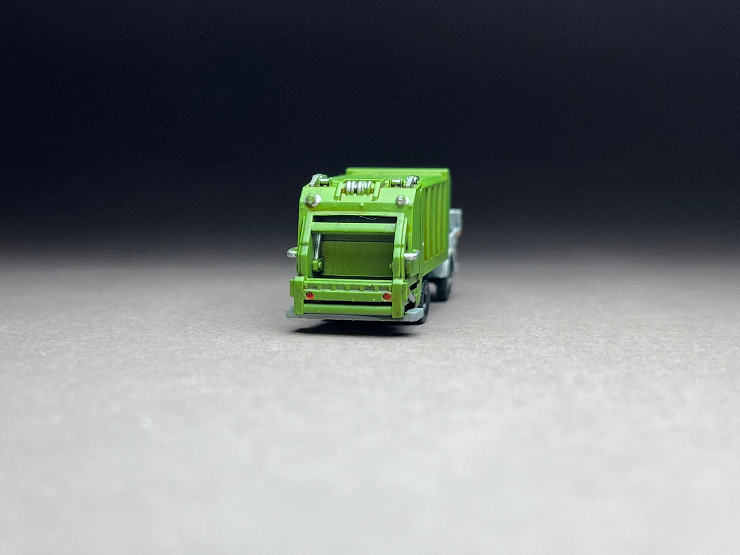 Z Scale (1:220) UNPAINTED One (1) C-series Garbage Truckl with Crew - NOT a toy!