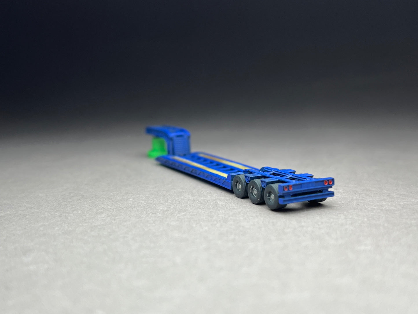 Z Scale (1:220) UNPAINTED One (1) RGN Lowboy with folded outrigs - NOT a toy!