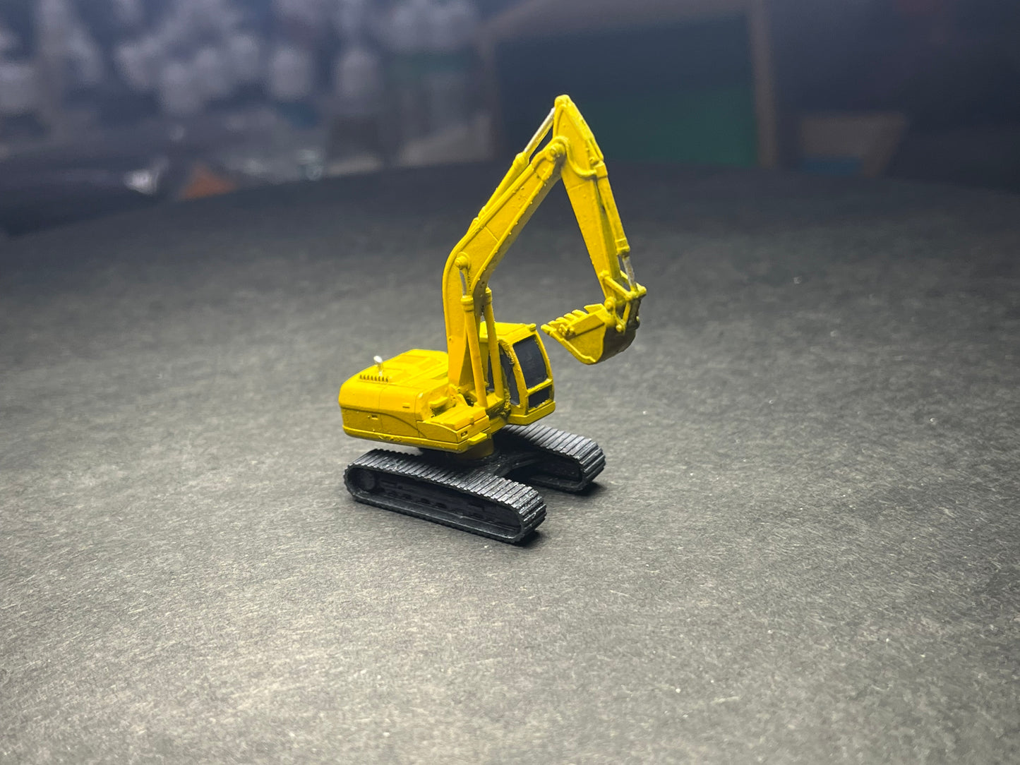PAINTED N Scale (1:160) Excavator - Half-extended arm