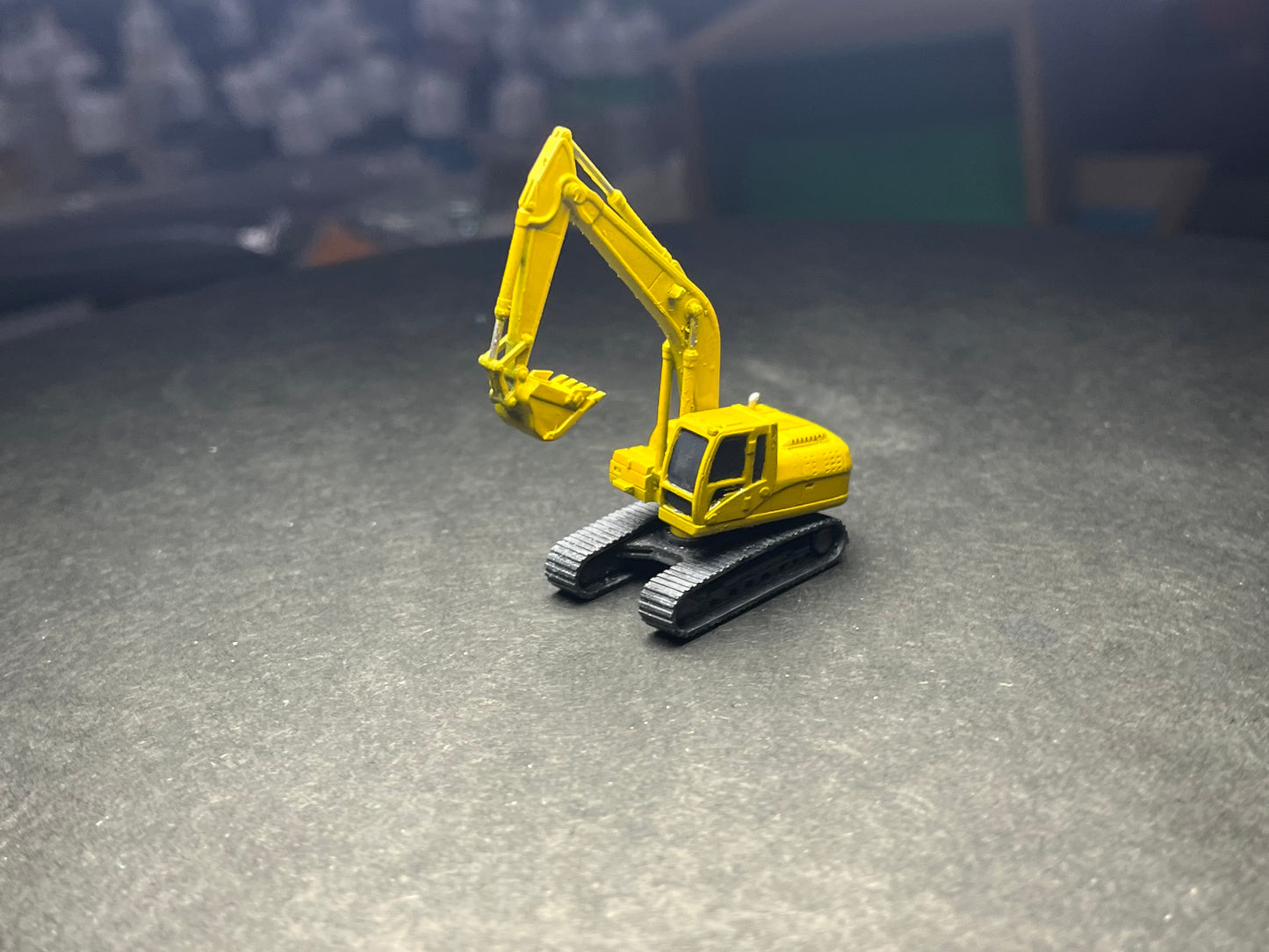PAINTED N Scale (1:160) Excavator - Half-extended arm