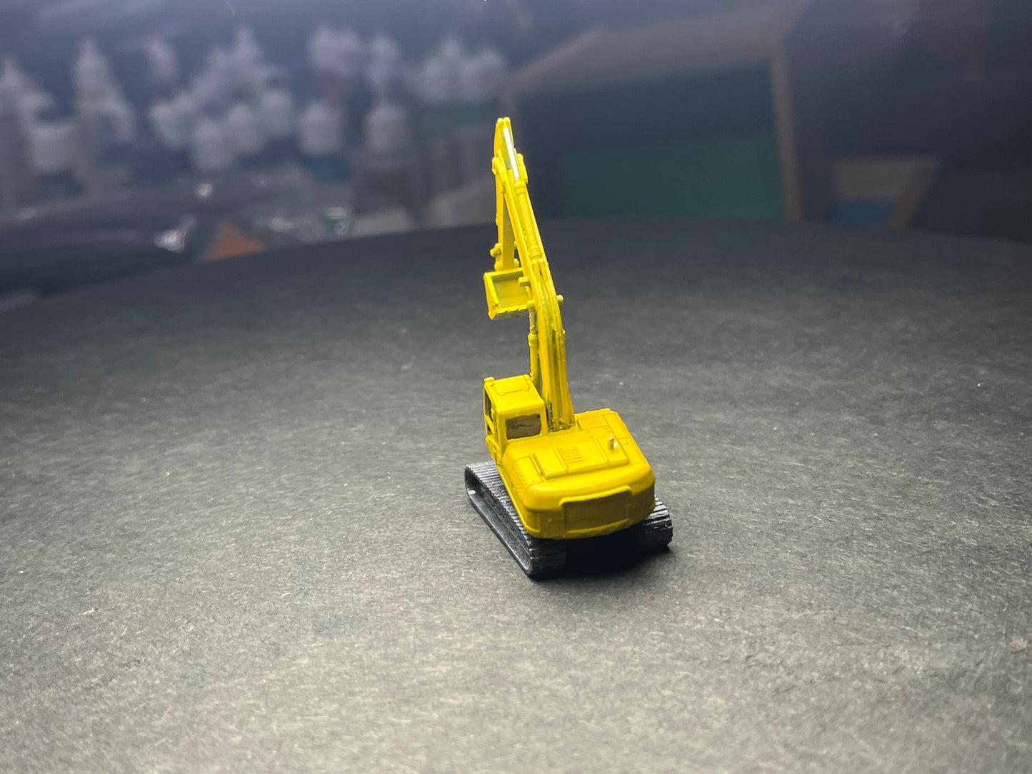 PAINTED N Scale (1:160) Excavator - Half-extended arm