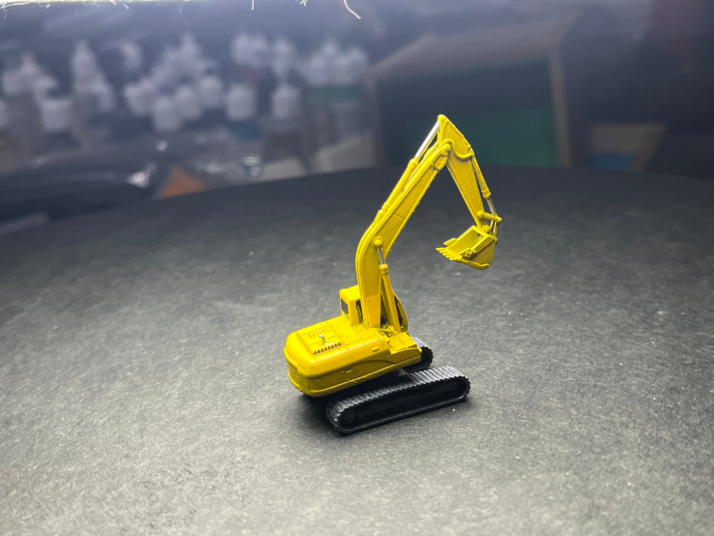 PAINTED N Scale (1:160) Excavator - Half-extended arm