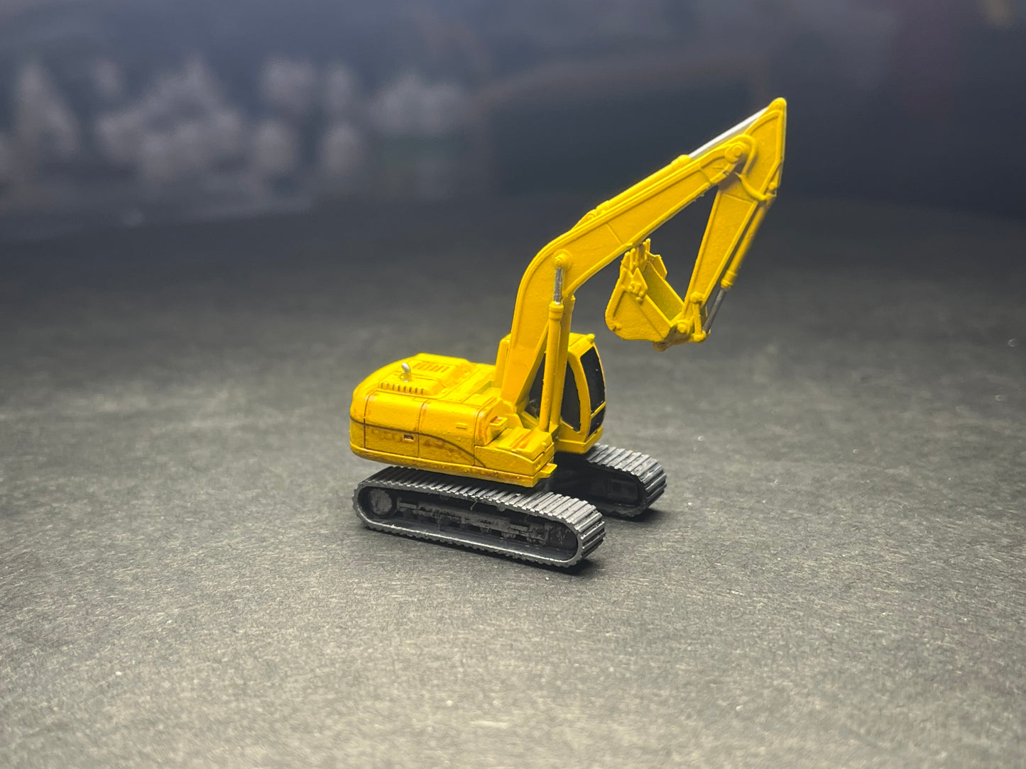 PAINTED N Scale (1:160) Excavator - Folded Arm