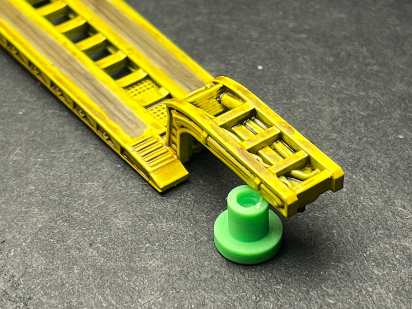 PAINTED N Scale (1:160) Excavator - RGN Lowboy (Yellow)