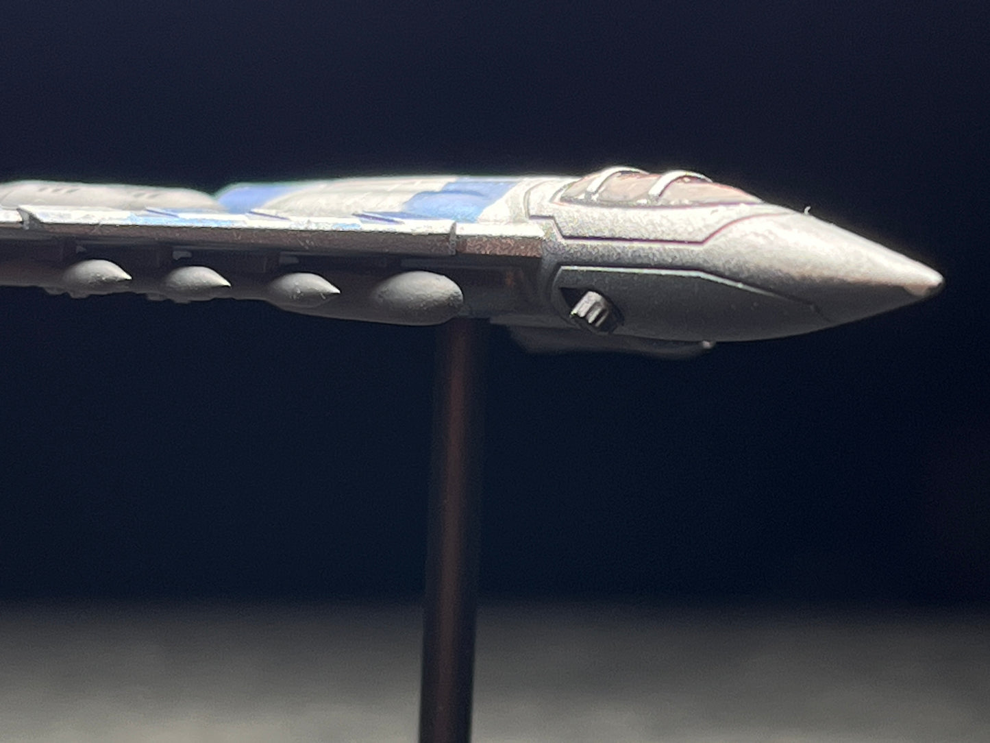 6-8mm scale - Tengu Medium VTOL Interceptor. Base and stand included!- UNPAINTED, NOT a toy!