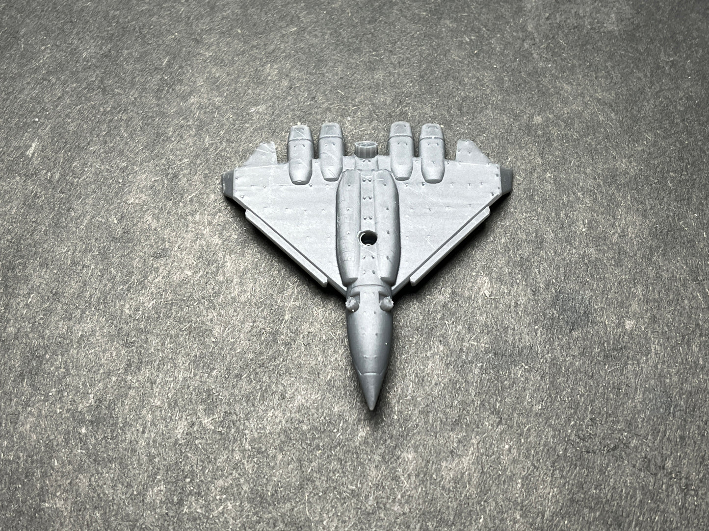 6-8mm scale - Tengu Medium VTOL Interceptor. Base and stand included!- UNPAINTED, NOT a toy!