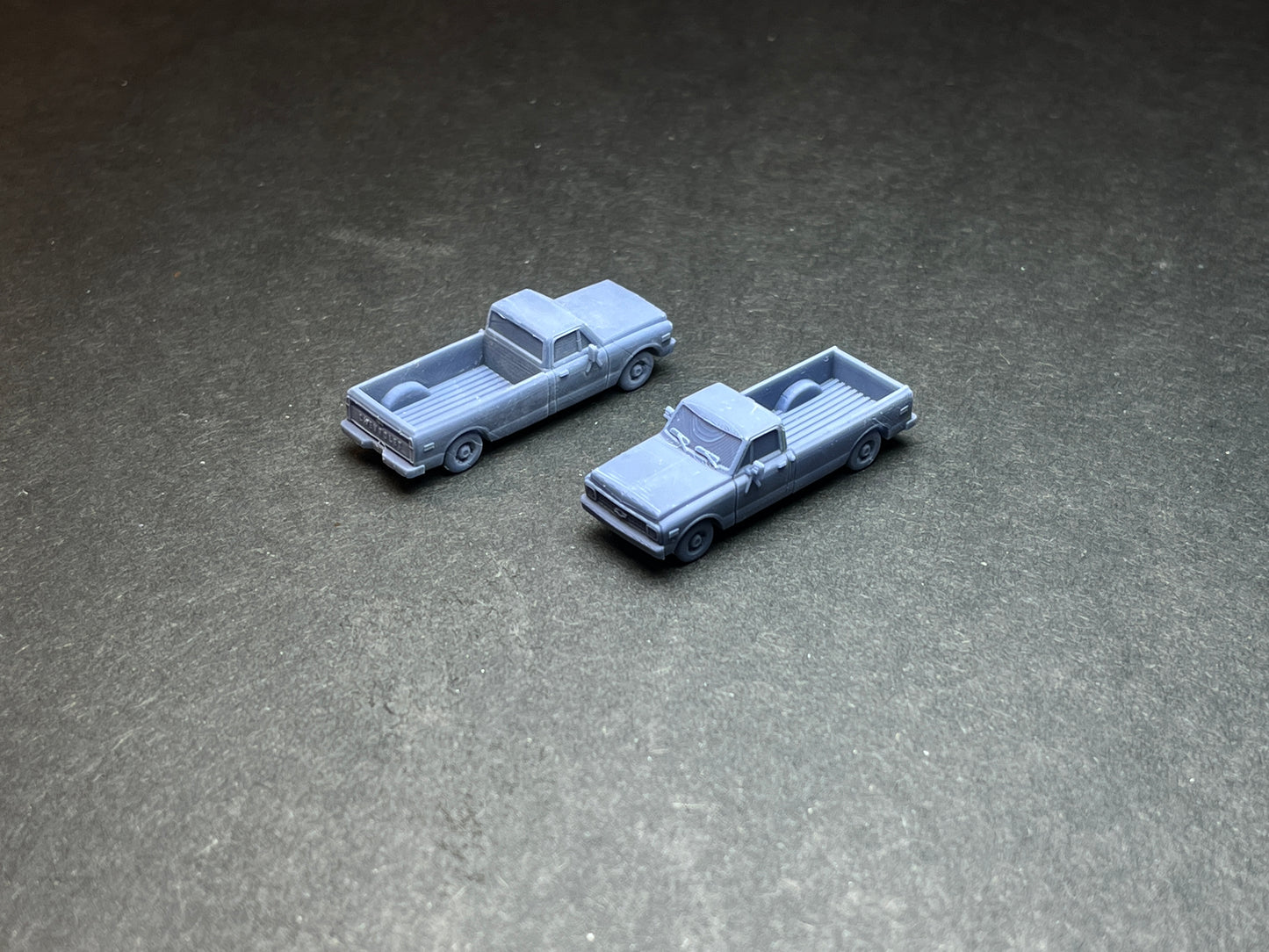 N Scale (1:160) (2) Two 1971 c30 Longhorn trucks - UNPAINTED, this is NOT a toy!